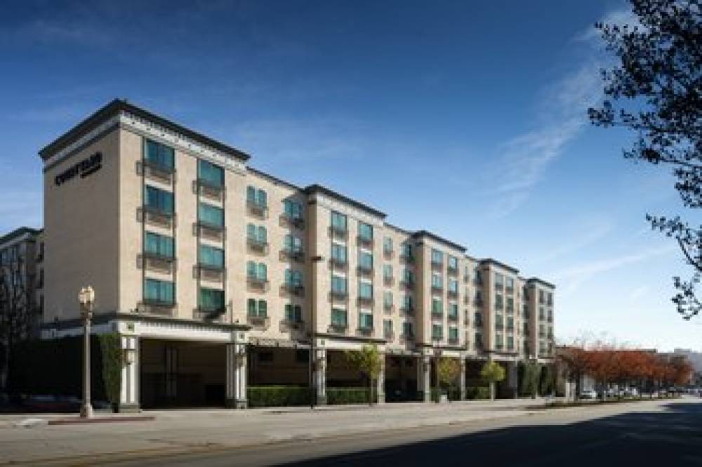 Courtyard By Marriott Los Angeles Pasadena Old Town 2