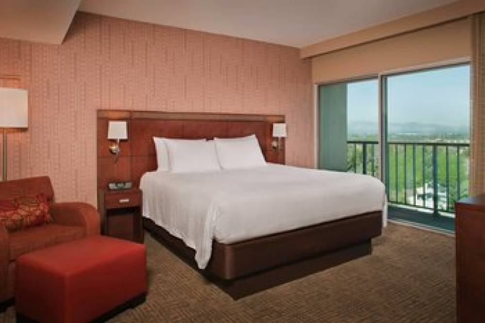 Courtyard By Marriott Los Angeles Sherman Oaks 10