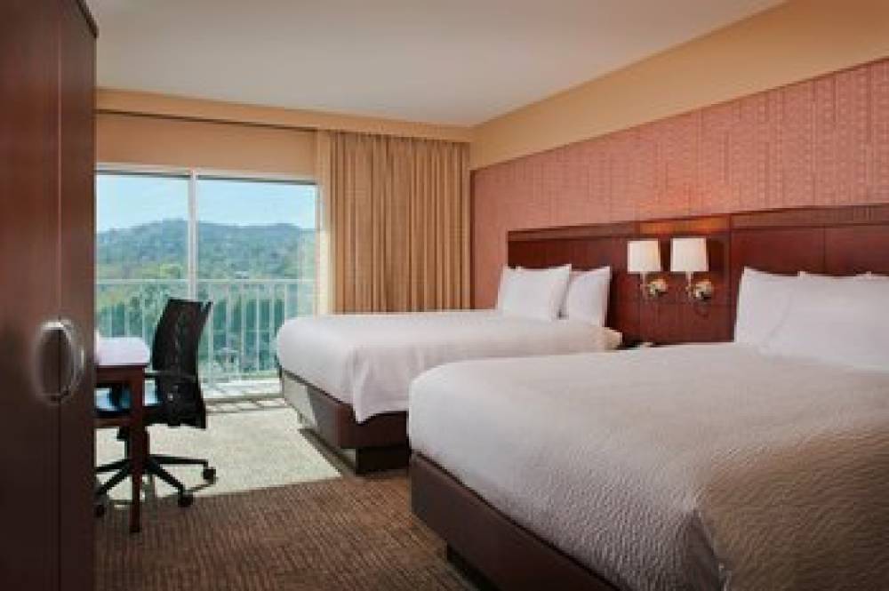 Courtyard By Marriott Los Angeles Sherman Oaks 6