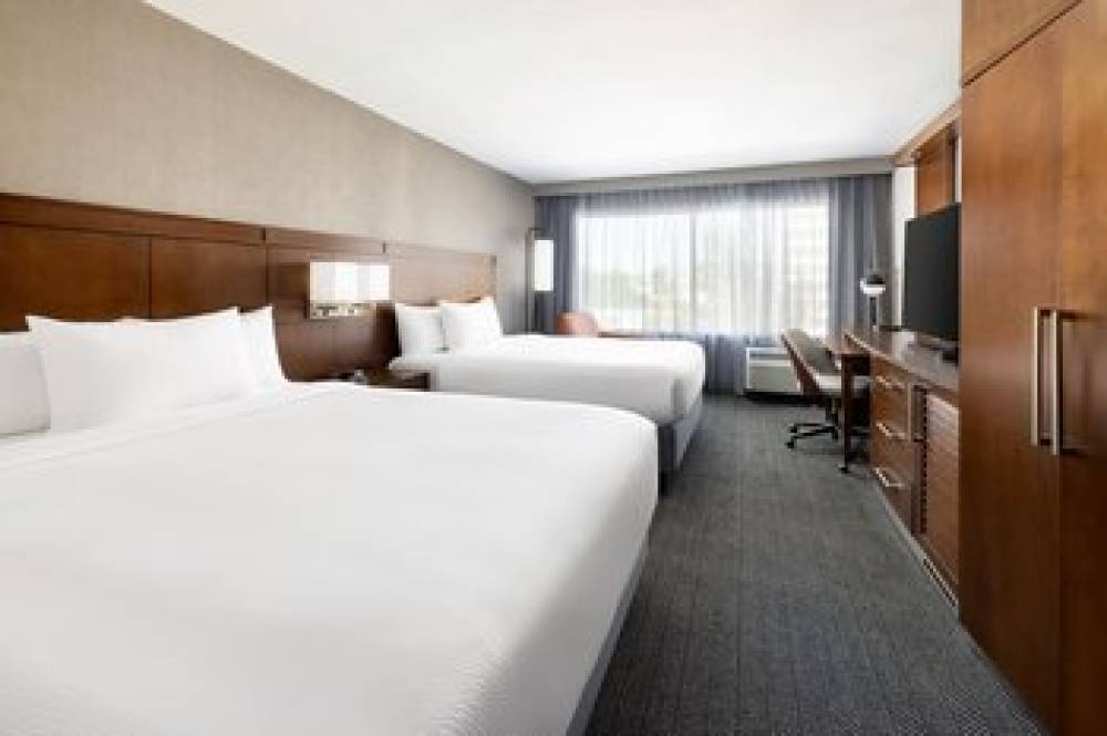 Courtyard By Marriott Los Angeles Woodland Hills 7