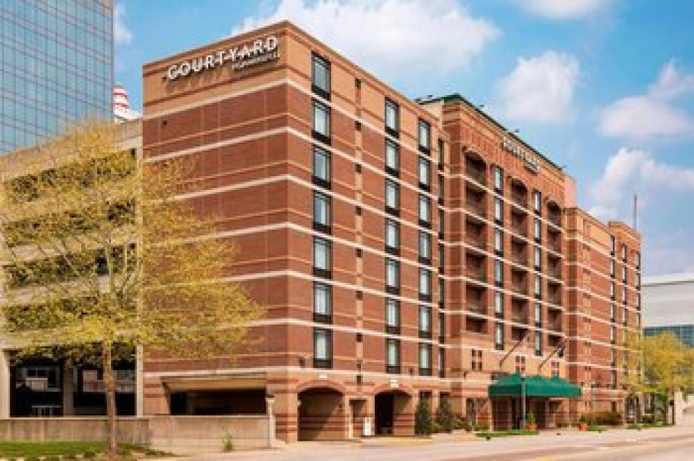 Courtyard By Marriott Louisville Downtown 3