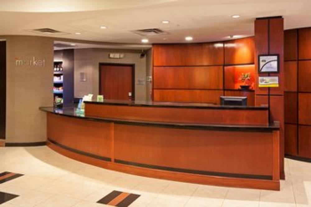 Courtyard By Marriott Louisville Northeast 3