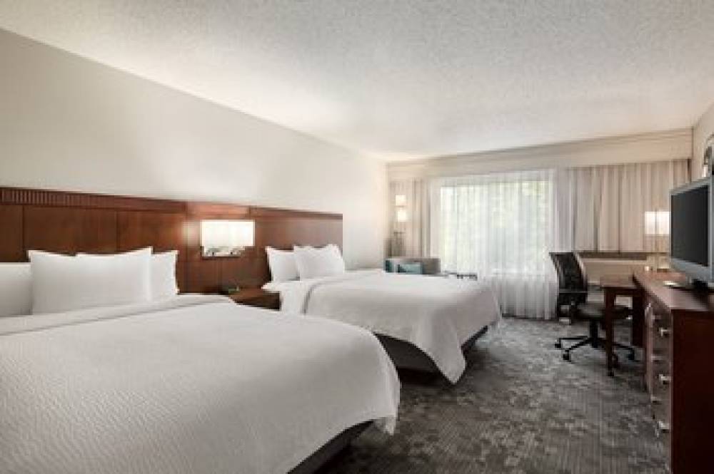 Courtyard By Marriott Lubbock 8