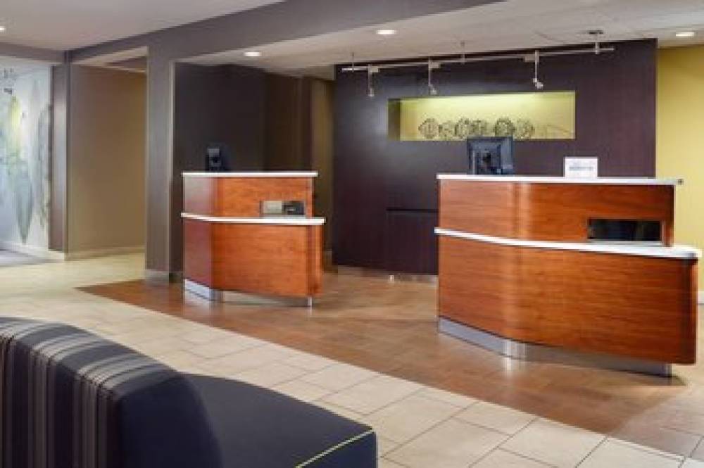 Courtyard By Marriott Macon 3