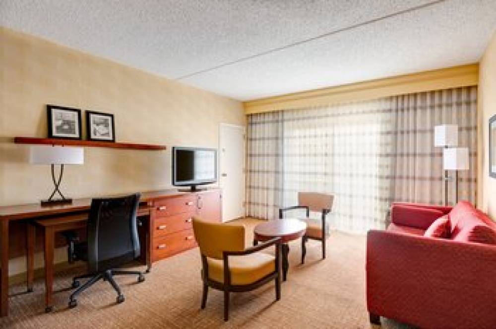 Courtyard By Marriott Manassas Battlefield Park 9