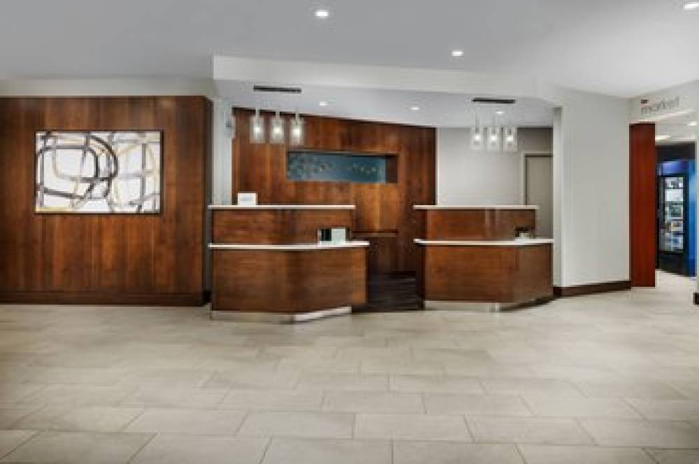 Courtyard By Marriott Manchester-Boston Regional Airport 4