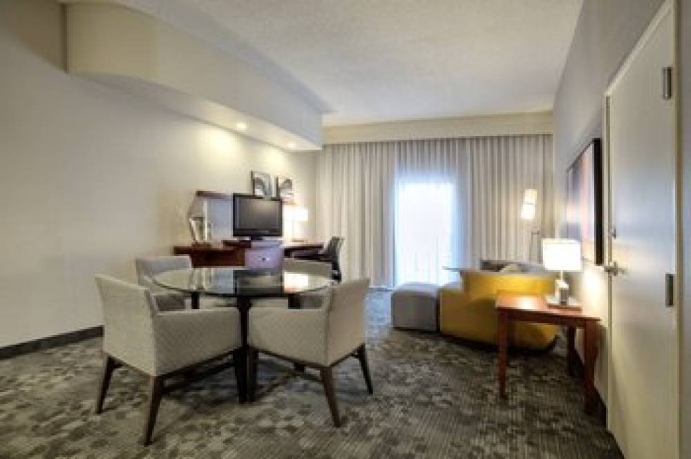 Courtyard By Marriott McAllen Airport 10