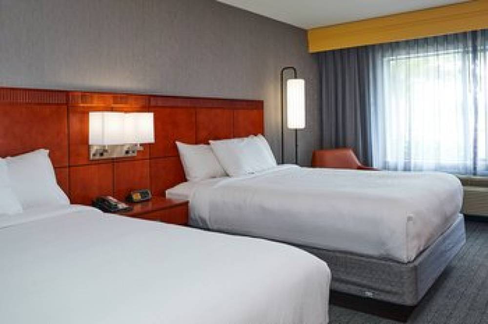 Courtyard By Marriott Medford Airport 5