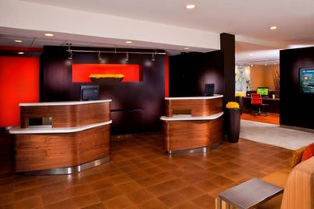 Courtyard By Marriott Melbourne West 3