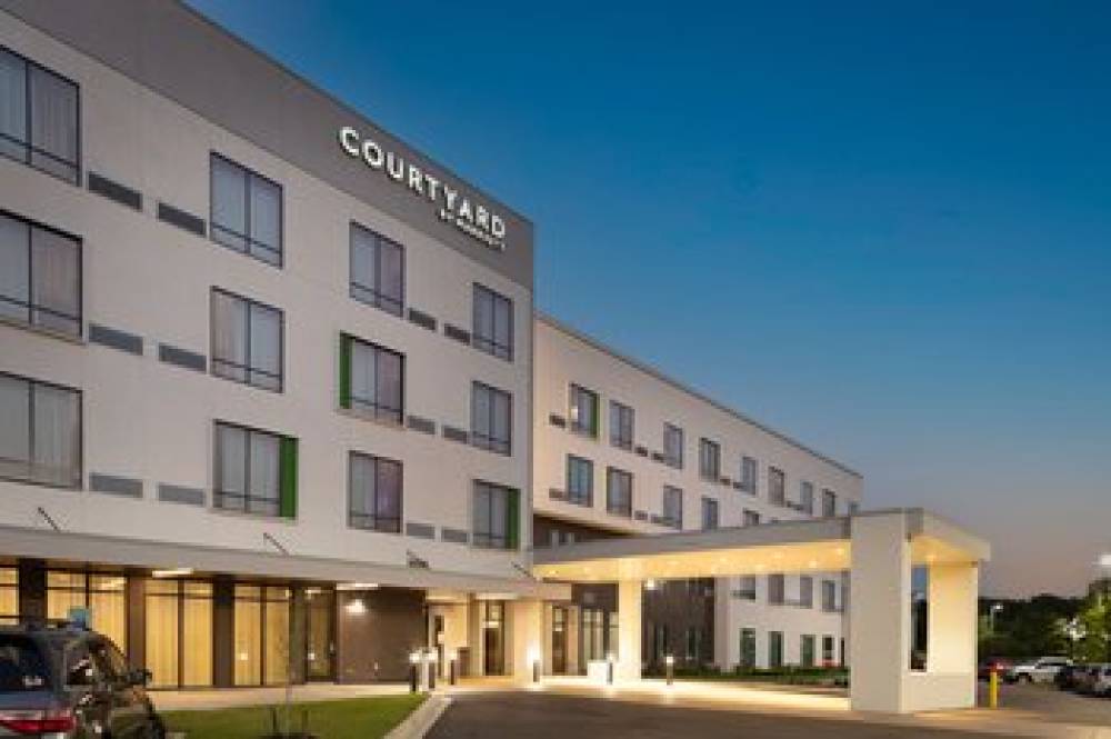 Courtyard By Marriott Memphis East Galleria