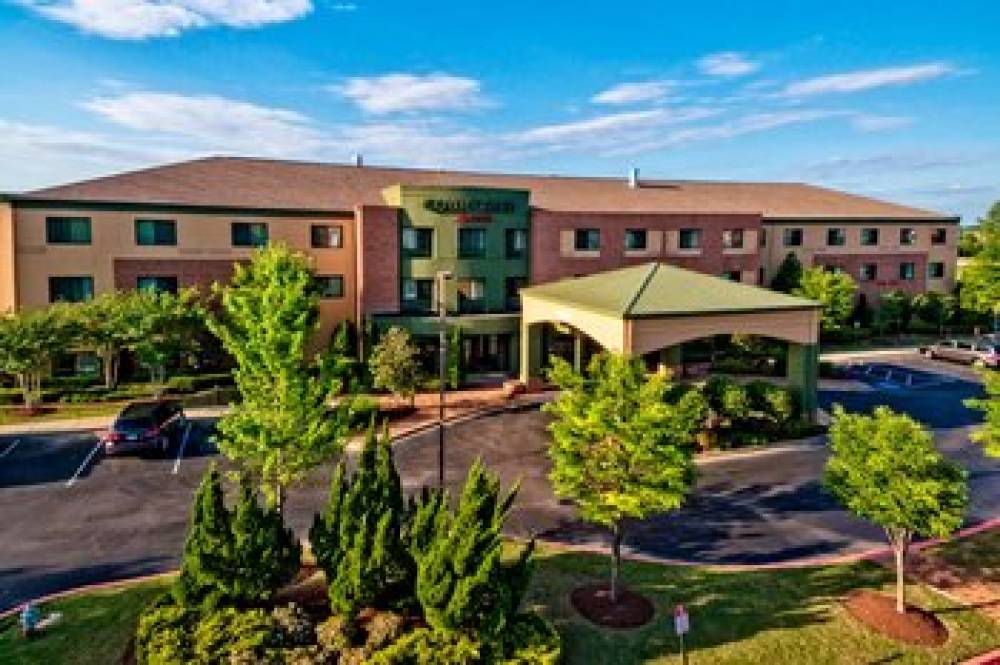 Courtyard By Marriott Memphis Southaven 2