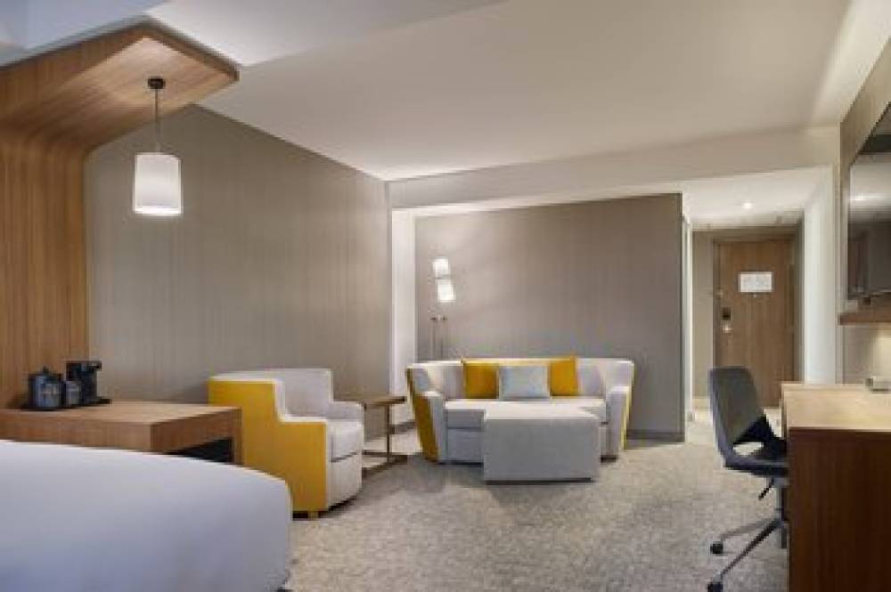 Courtyard By Marriott Merida Downtown 7