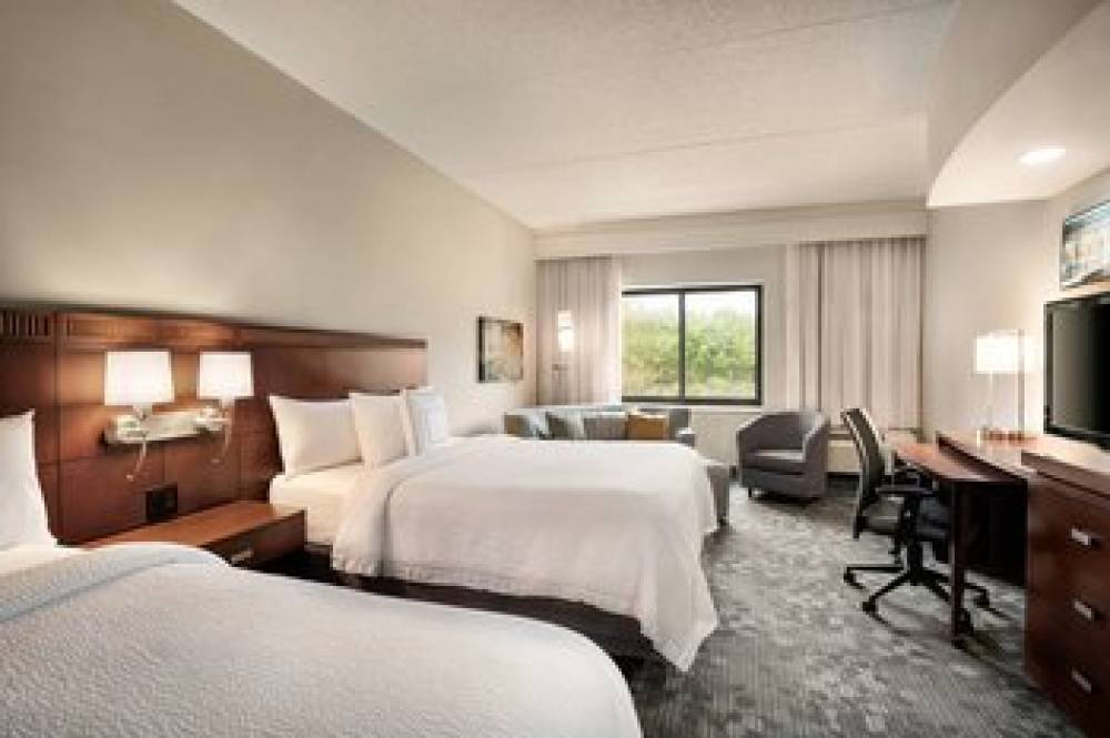 Courtyard By Marriott Middletown Goshen 8