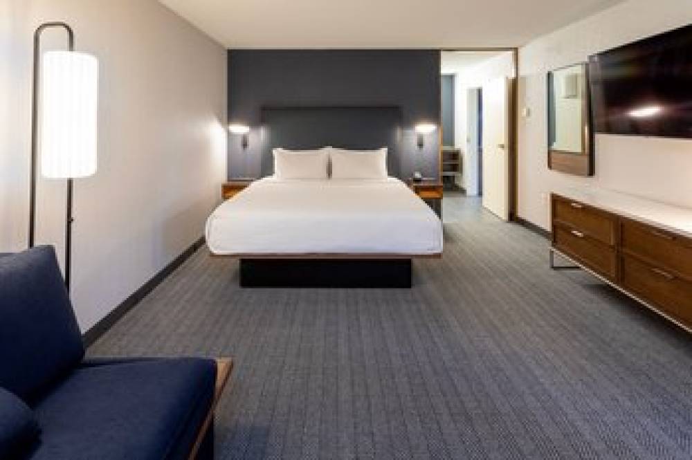 Courtyard By Marriott Minneapolis St Paul Roseville 6