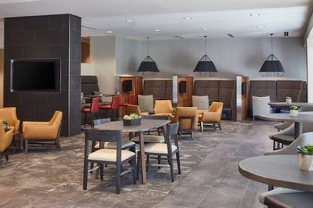 Courtyard By Marriott Minneapolis West 6