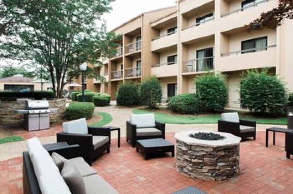 Courtyard By Marriott Montgomery