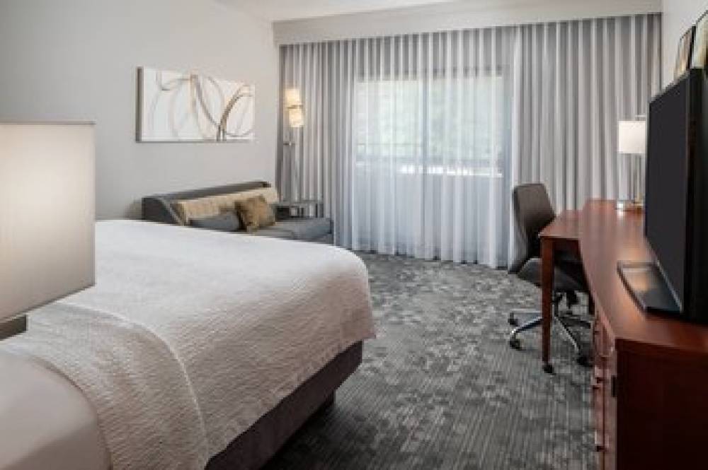 Courtyard By Marriott Nashville Airport 7