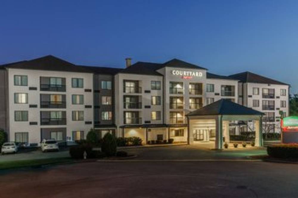 Courtyard By Marriott Nashville At Opryland 2