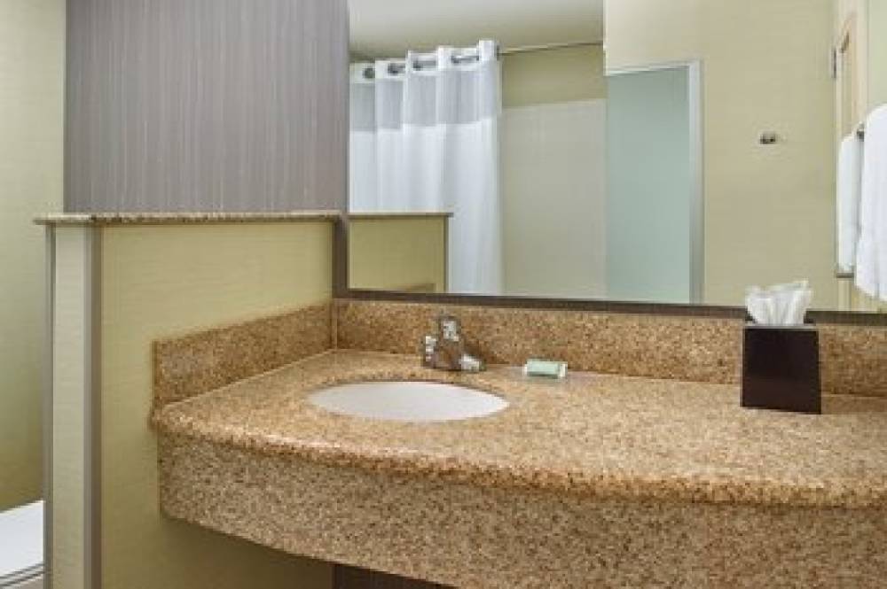 Courtyard By Marriott Nashville Goodlettsville 10