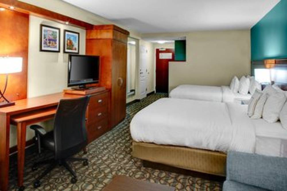 Courtyard By Marriott New Bern 5