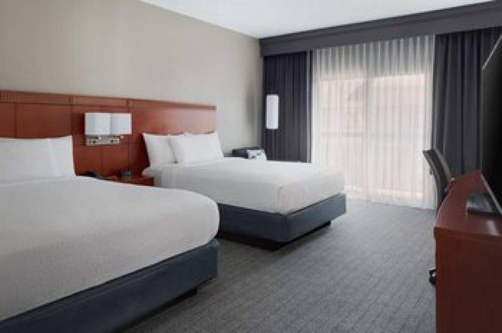 Courtyard By Marriott New Carrollton Landover 6