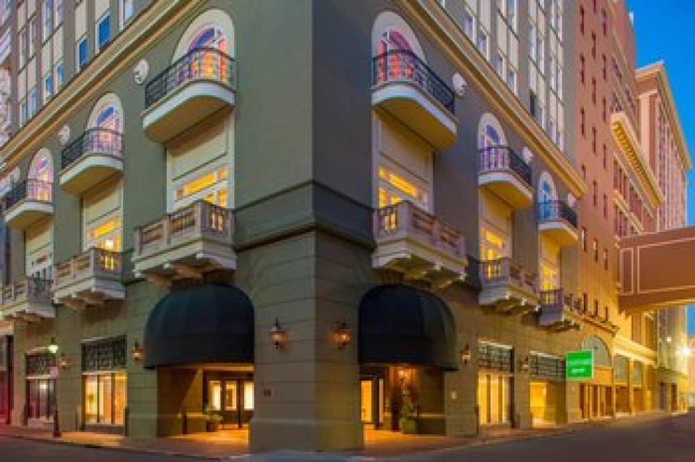 Courtyard By Marriott New Orleans French Quarter Iberville 5