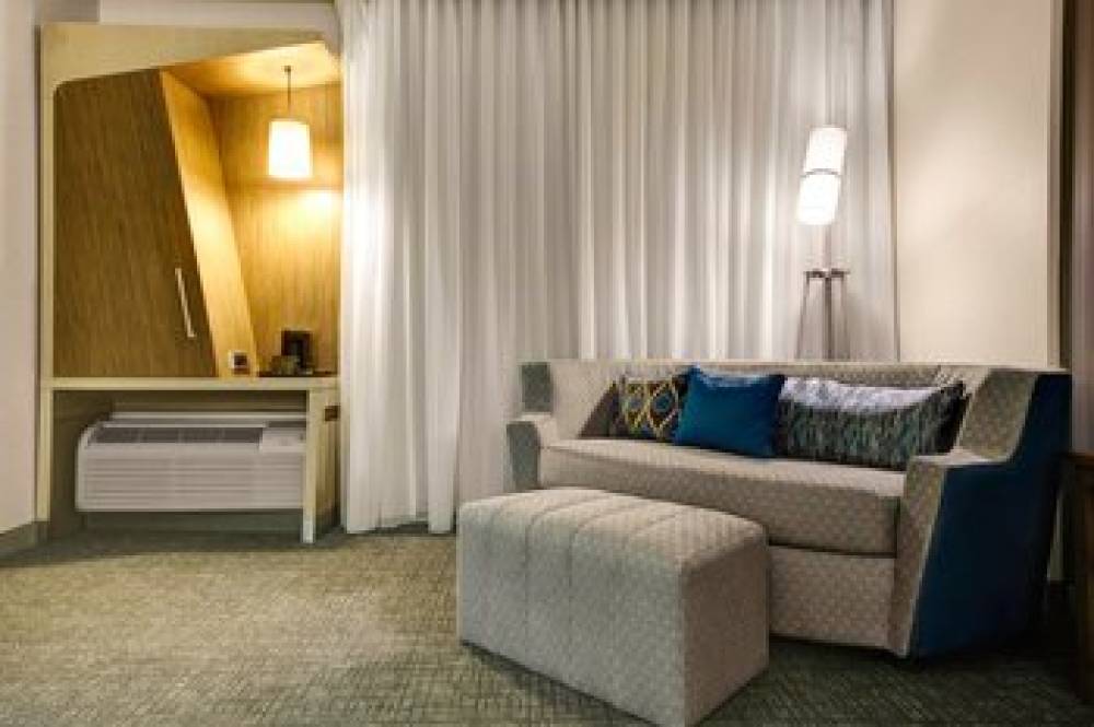 Courtyard By Marriott New Orleans Westbank Gretna 10