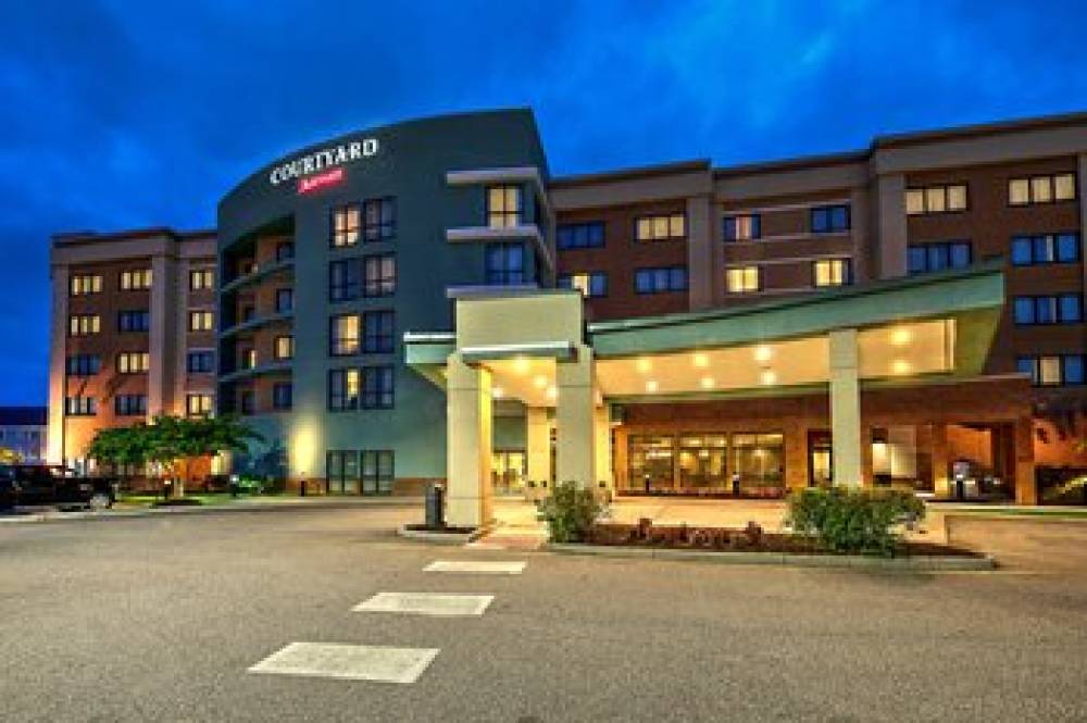 Courtyard By Marriott Newport News Airport 2