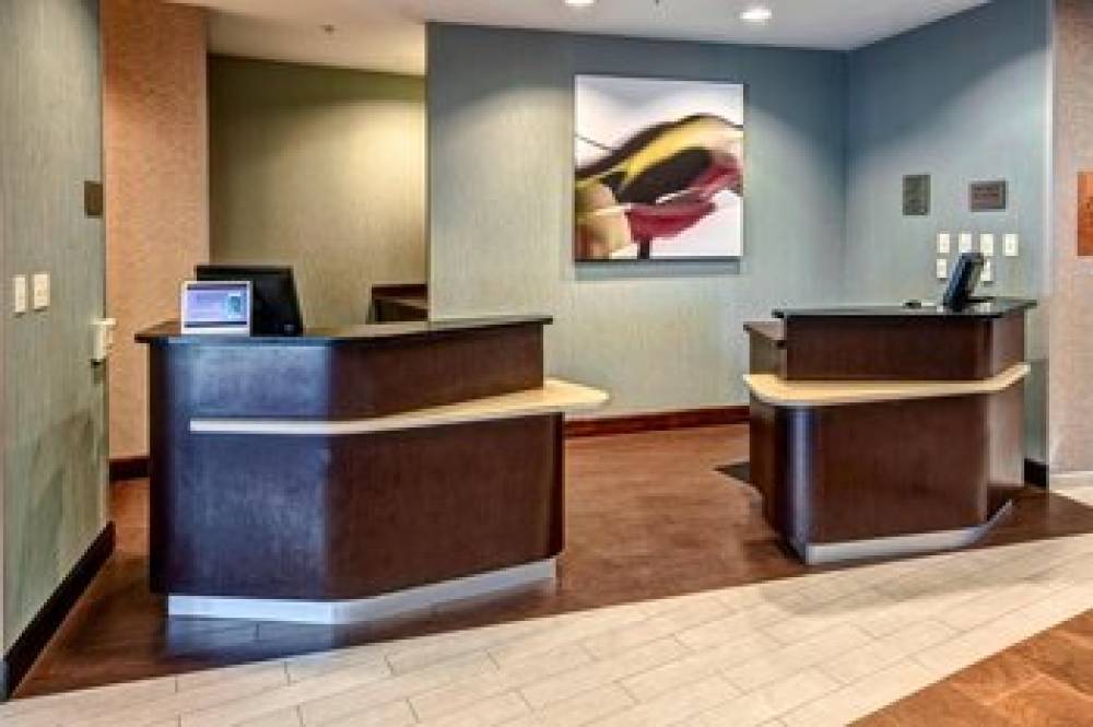 Courtyard By Marriott Newport News Airport 3