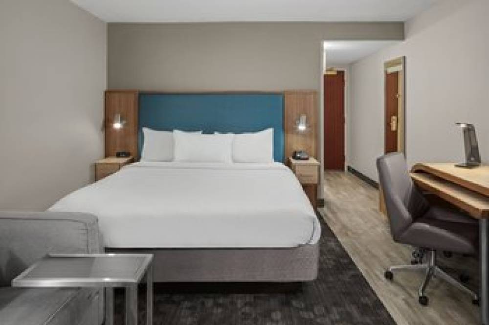 Courtyard By Marriott Newport News Yorktown 9