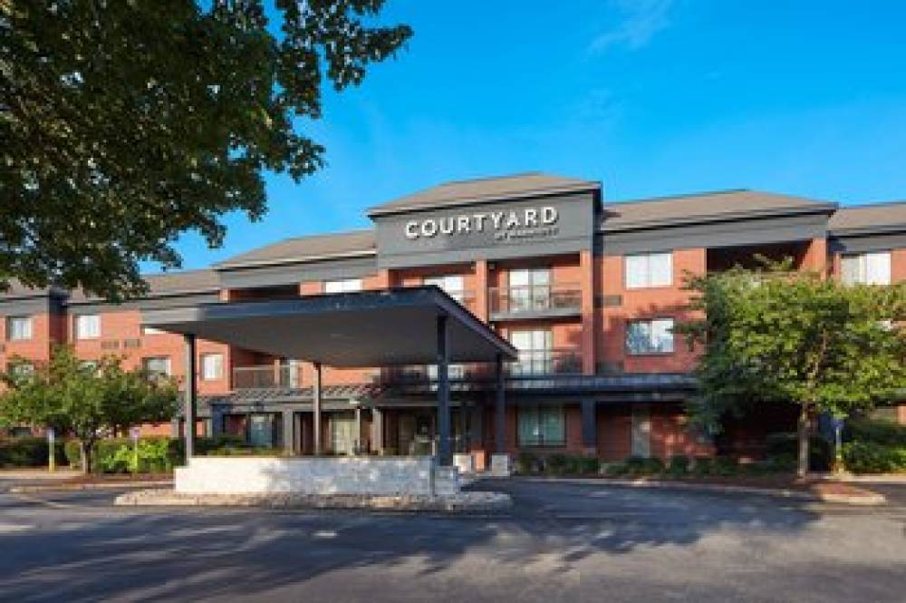 Courtyard By Marriott Newport News Yorktown 2