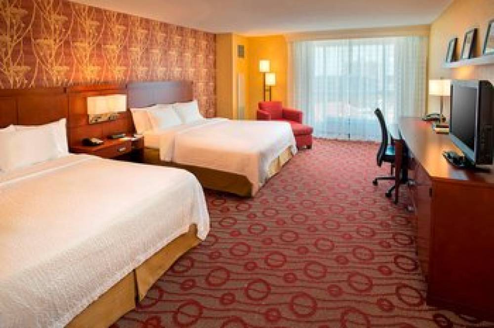 Courtyard By Marriott Niagara Falls 4