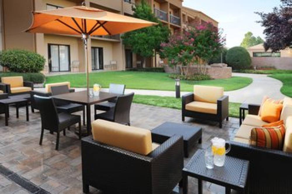 Courtyard By Marriott Oklahoma City Airport 4