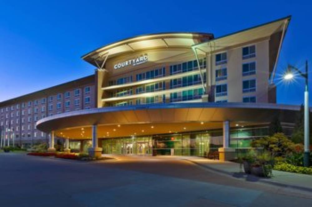 Courtyard By Marriott Omaha La Vista 2