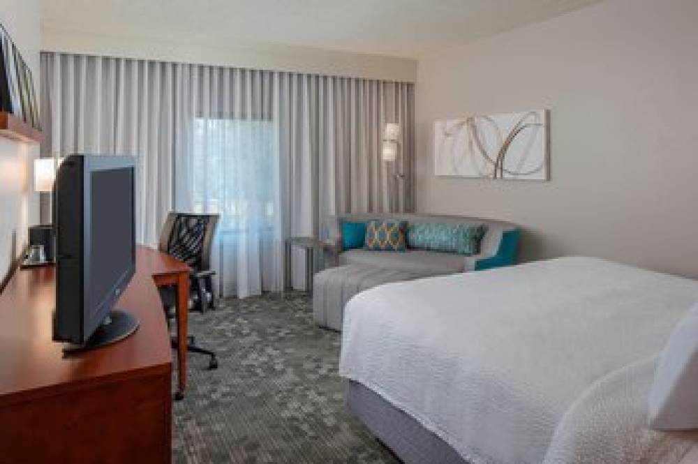 Courtyard By Marriott Orlando International Drive Convention Center 6