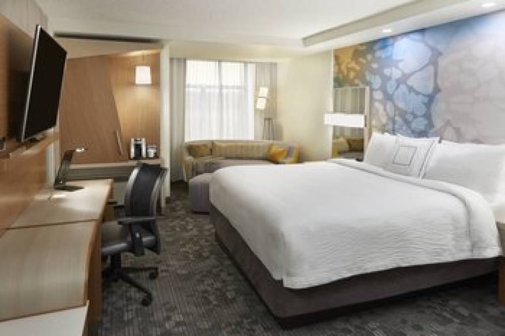 Courtyard By Marriott Oshawa 1