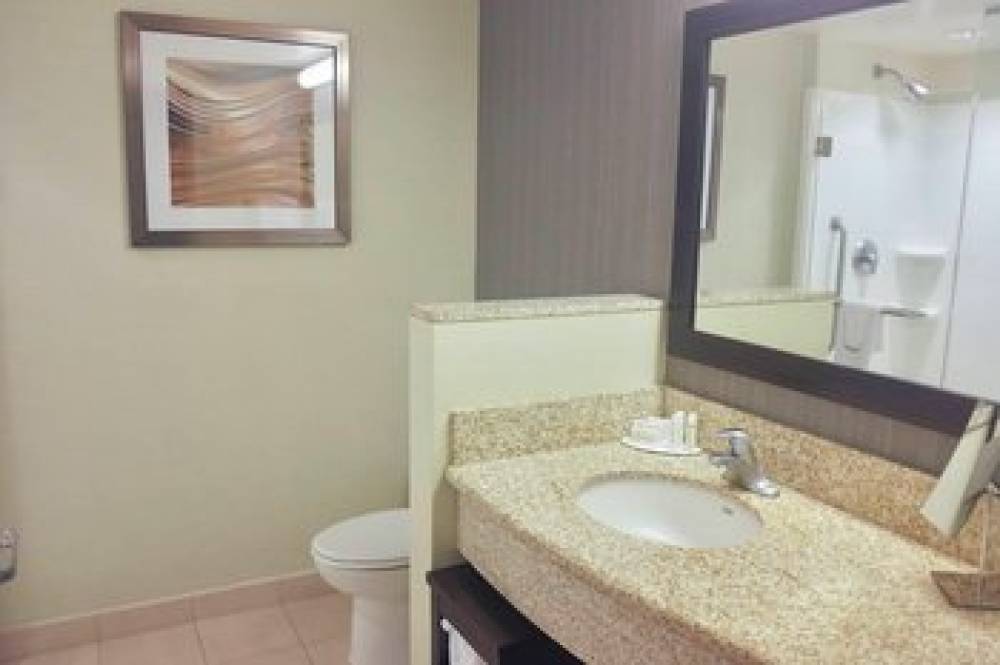 Courtyard By Marriott Owensboro 9