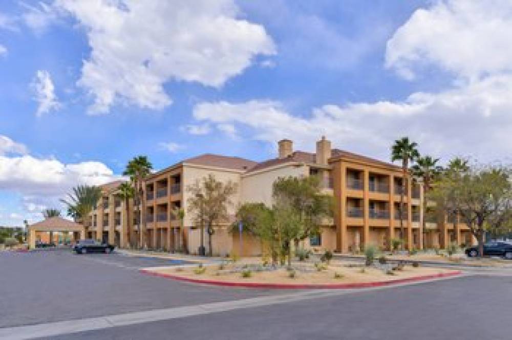 Courtyard By Marriott Palm Desert 2