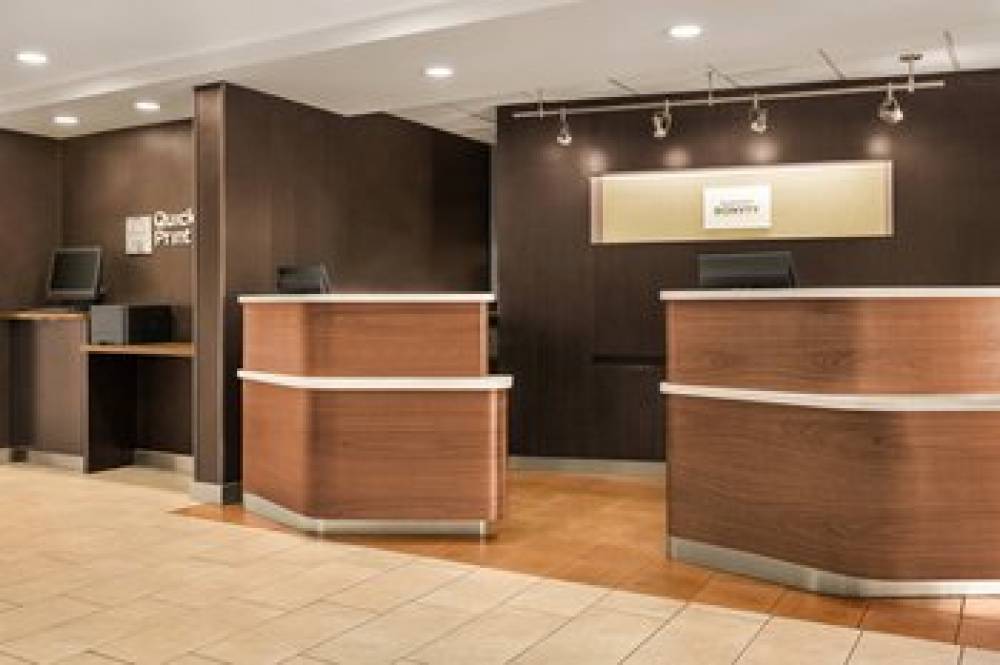 Courtyard By Marriott Palmdale 4