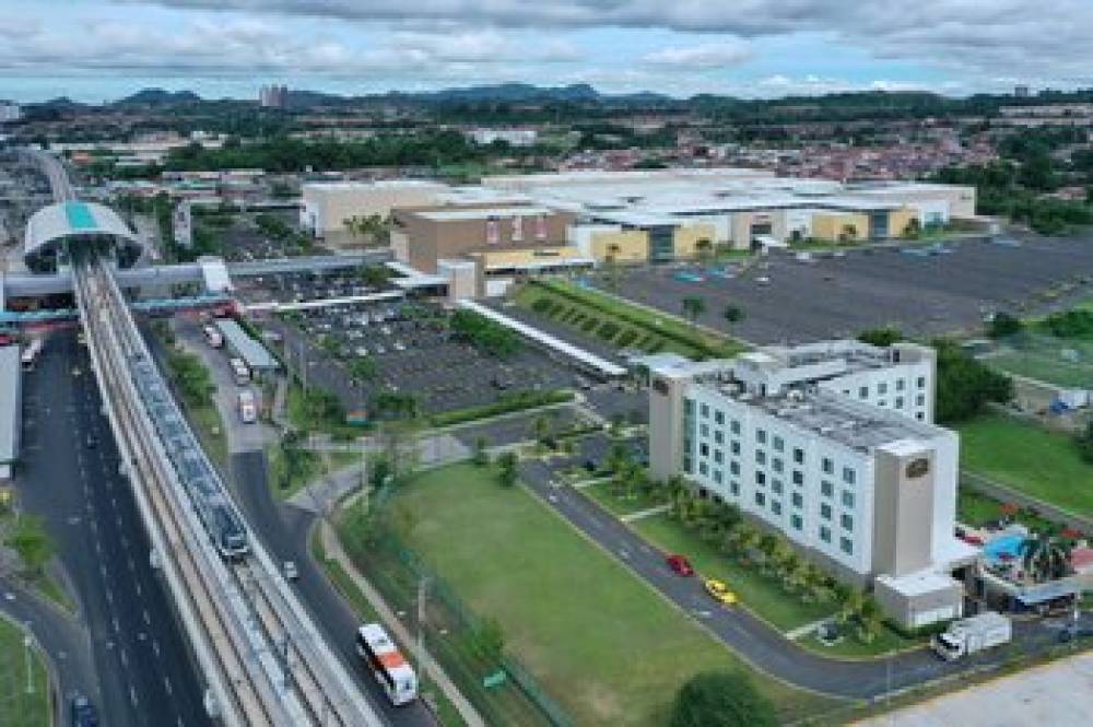 Courtyard By Marriott Panama Metromall