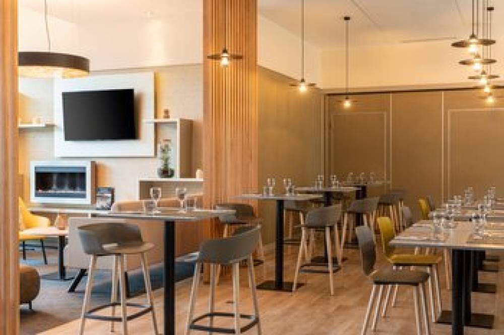 Courtyard By Marriott Paris Saint Denis 8