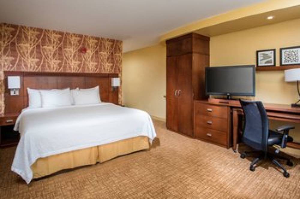 Courtyard By Marriott Peoria 7