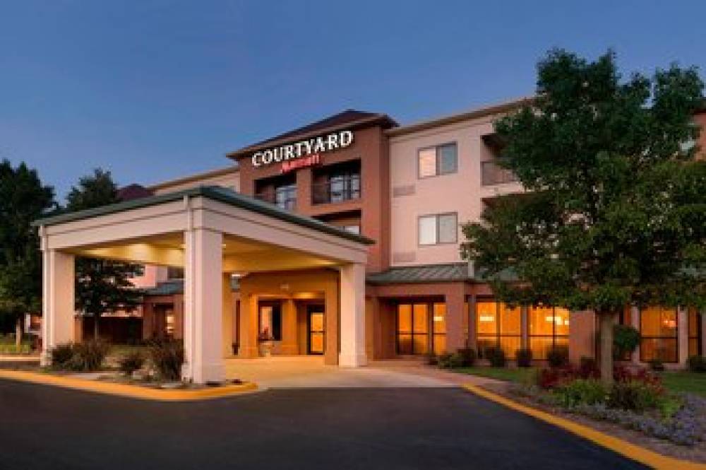 Courtyard By Marriott Peoria 2