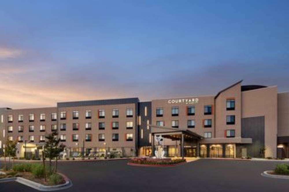 Courtyard By Marriott Petaluma Sonoma County