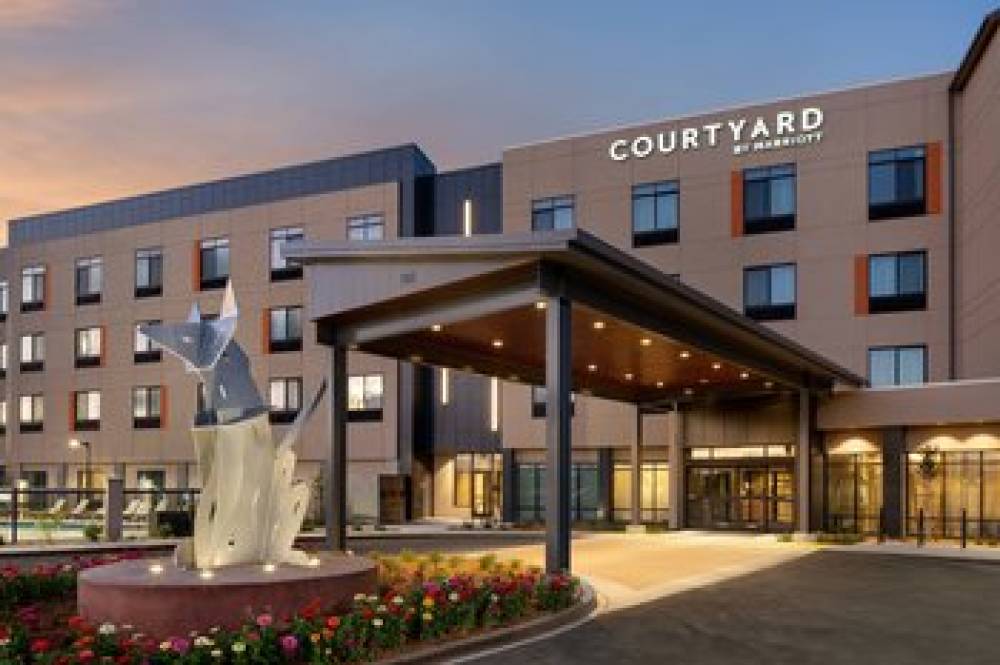 Courtyard By Marriott Petaluma Sonoma County 2