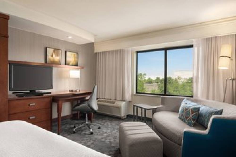 Courtyard By Marriott Philadelphia Montgomeryville 10