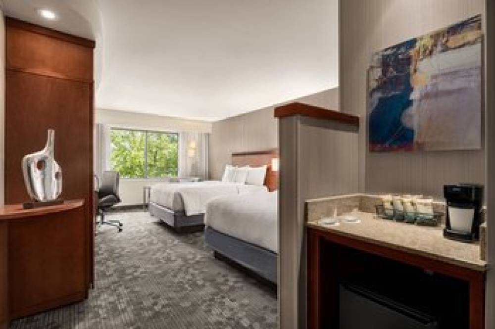 Courtyard By Marriott Philadelphia Montgomeryville 8