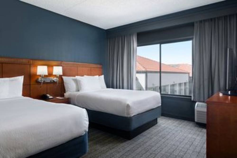 Courtyard By Marriott Phoenix Airport 7