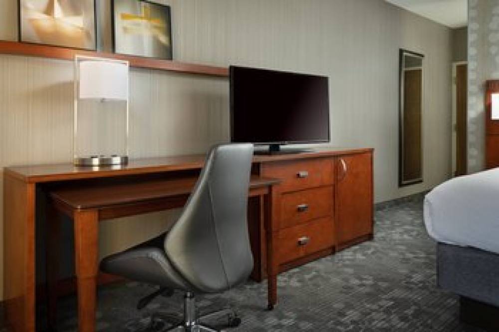 Courtyard By Marriott Phoenix Mesa 10