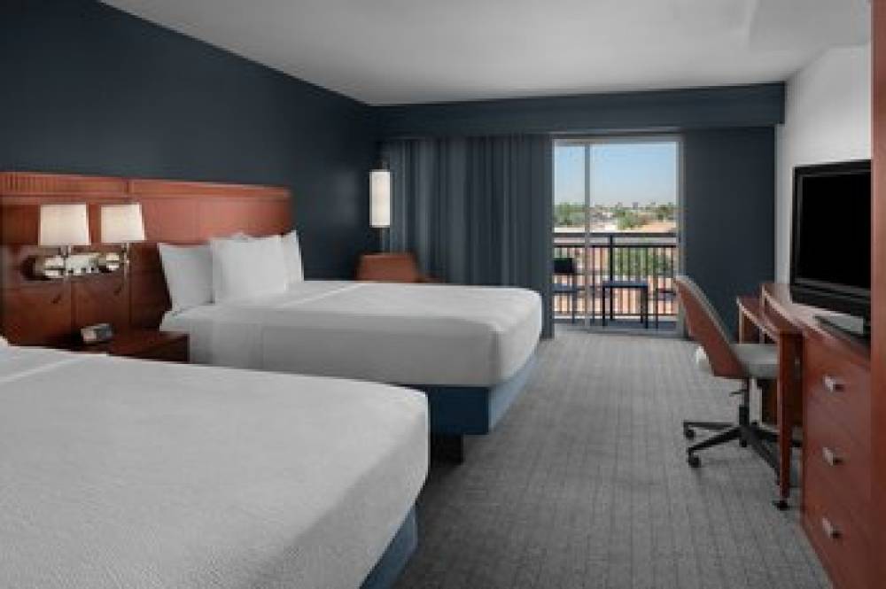 Courtyard By Marriott Phoenix West-Avondale 9